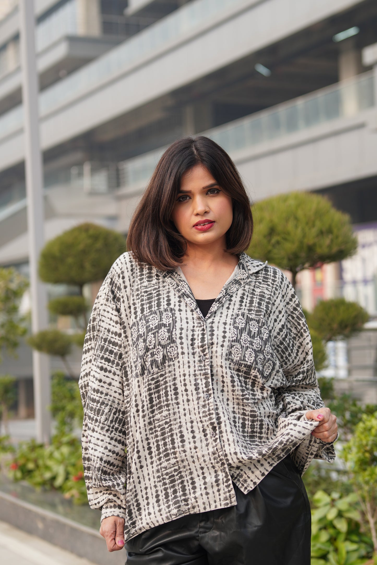 Ease- Oversized Casual Shirt